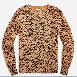 J Crew Cashmere crewneck sweater in Leopard Dot. Medium.
